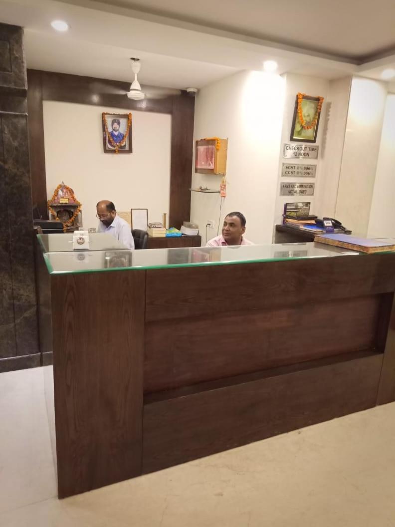 Hotel Avtar @New Delhi Railway Station Экстерьер фото
