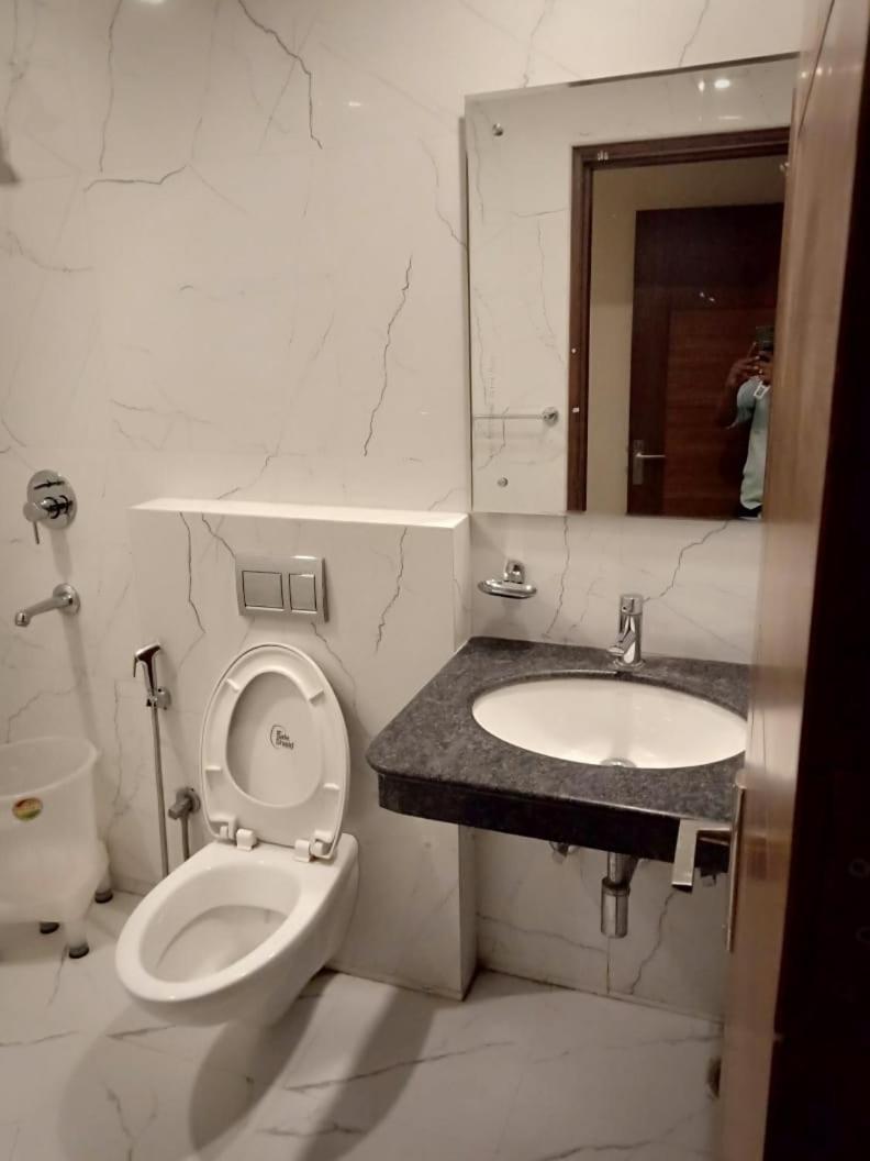 Hotel Avtar @New Delhi Railway Station Экстерьер фото