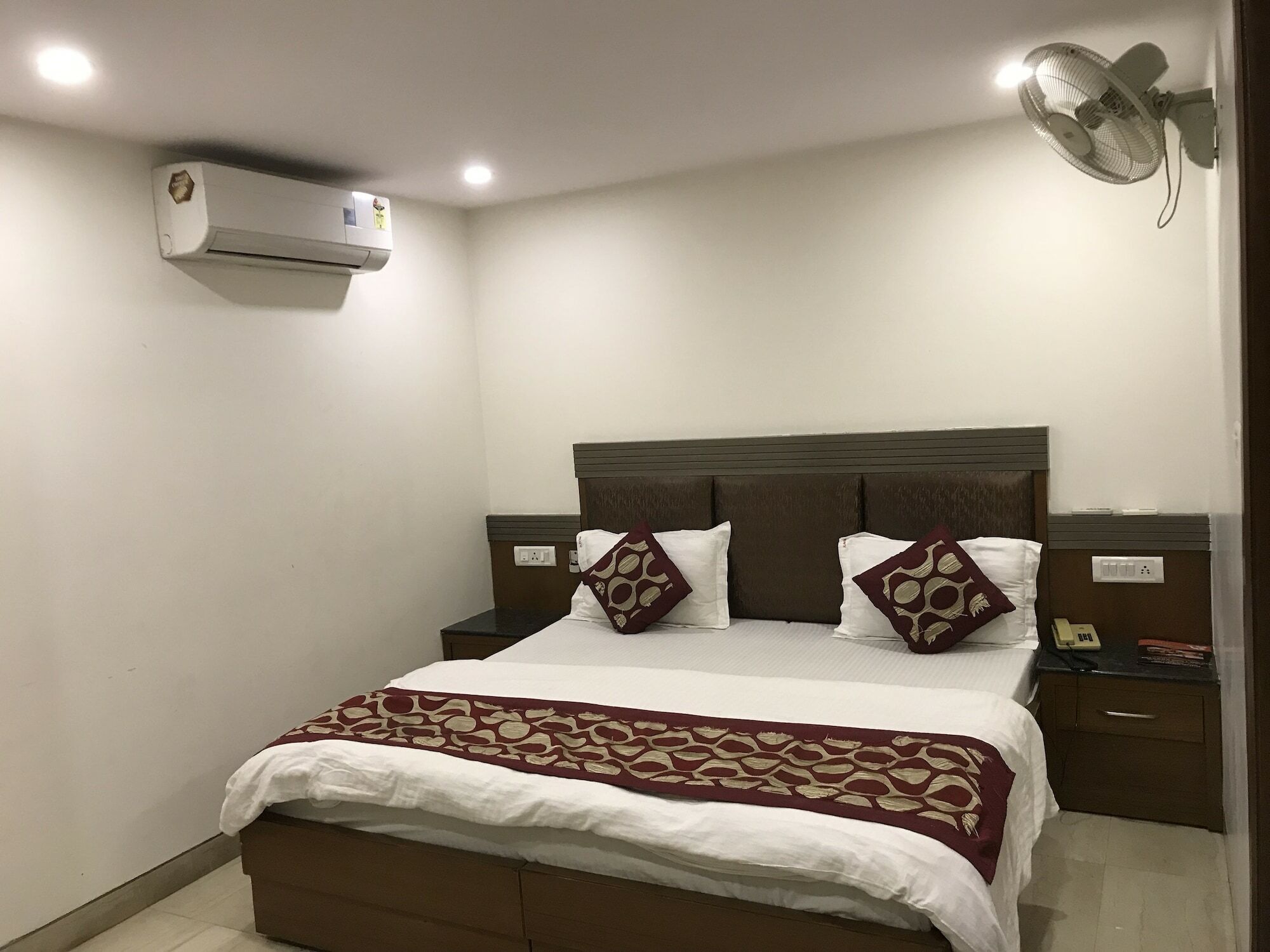 Hotel Avtar @New Delhi Railway Station Экстерьер фото